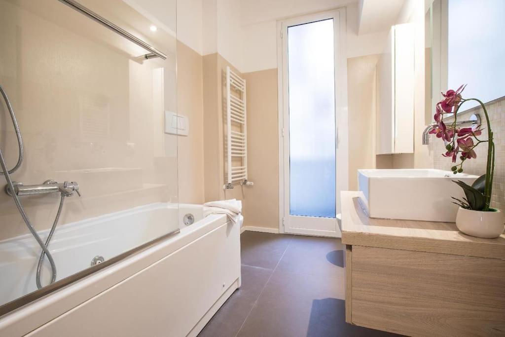My Trastevere Three Bedroom View Apartment -Top Collection Rome Extérieur photo